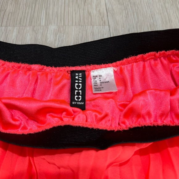 h&m divided neon orange long pleated midi skirt. - Picture 2 of 3